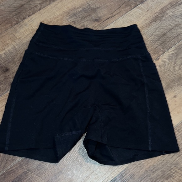 Alphalete Alphalux Force Shorts - Picture 4 of 6